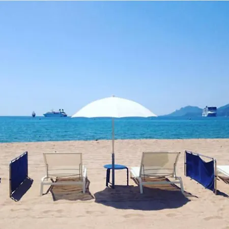 Sea View Center Croisette 아파트